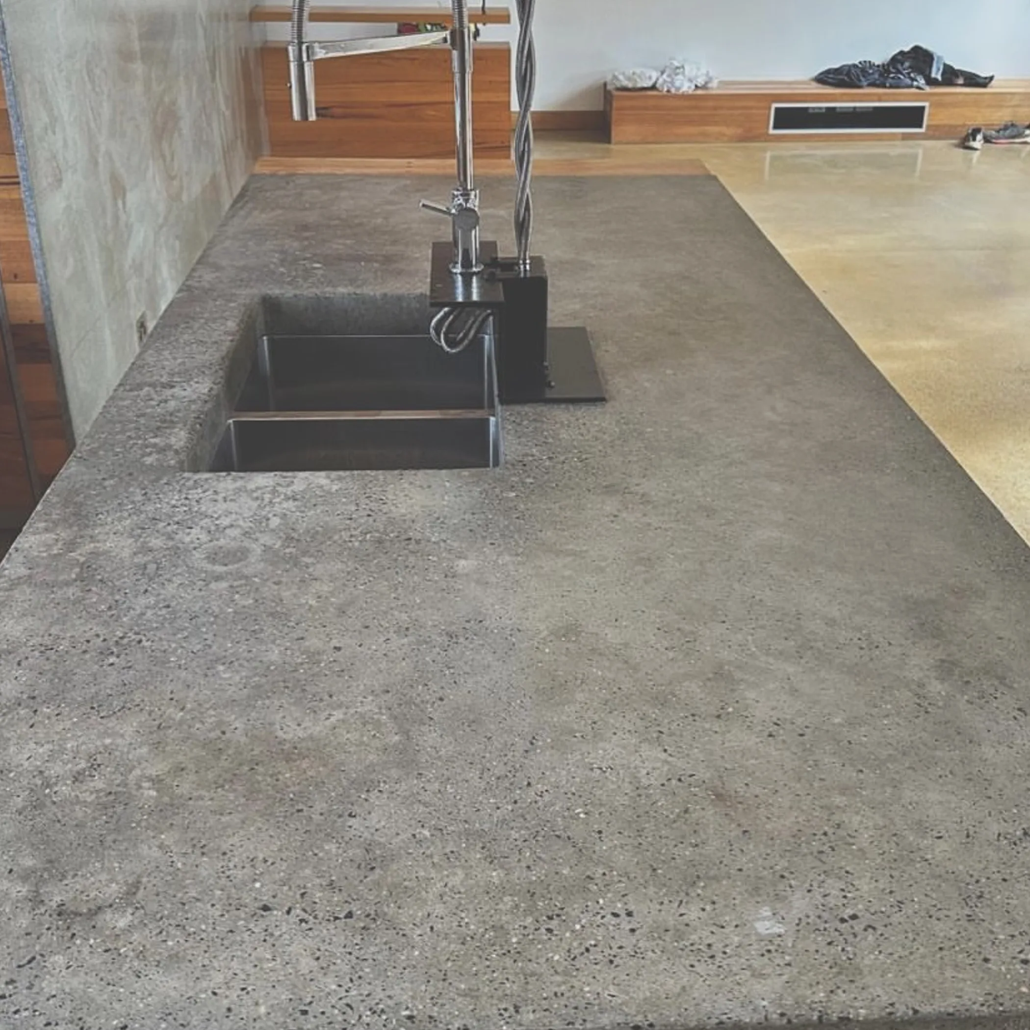clean concrete benchtop for sealing